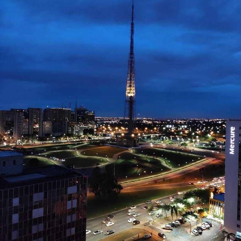 Flat - Esplanada Dos Ministerios - Centro De Brasilia Hotel Buitenkant foto